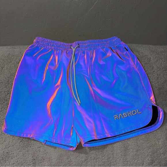 Size Medium Raskol space shorts flash reflective fabric material. Inseam 4” - Picture 3 of 7